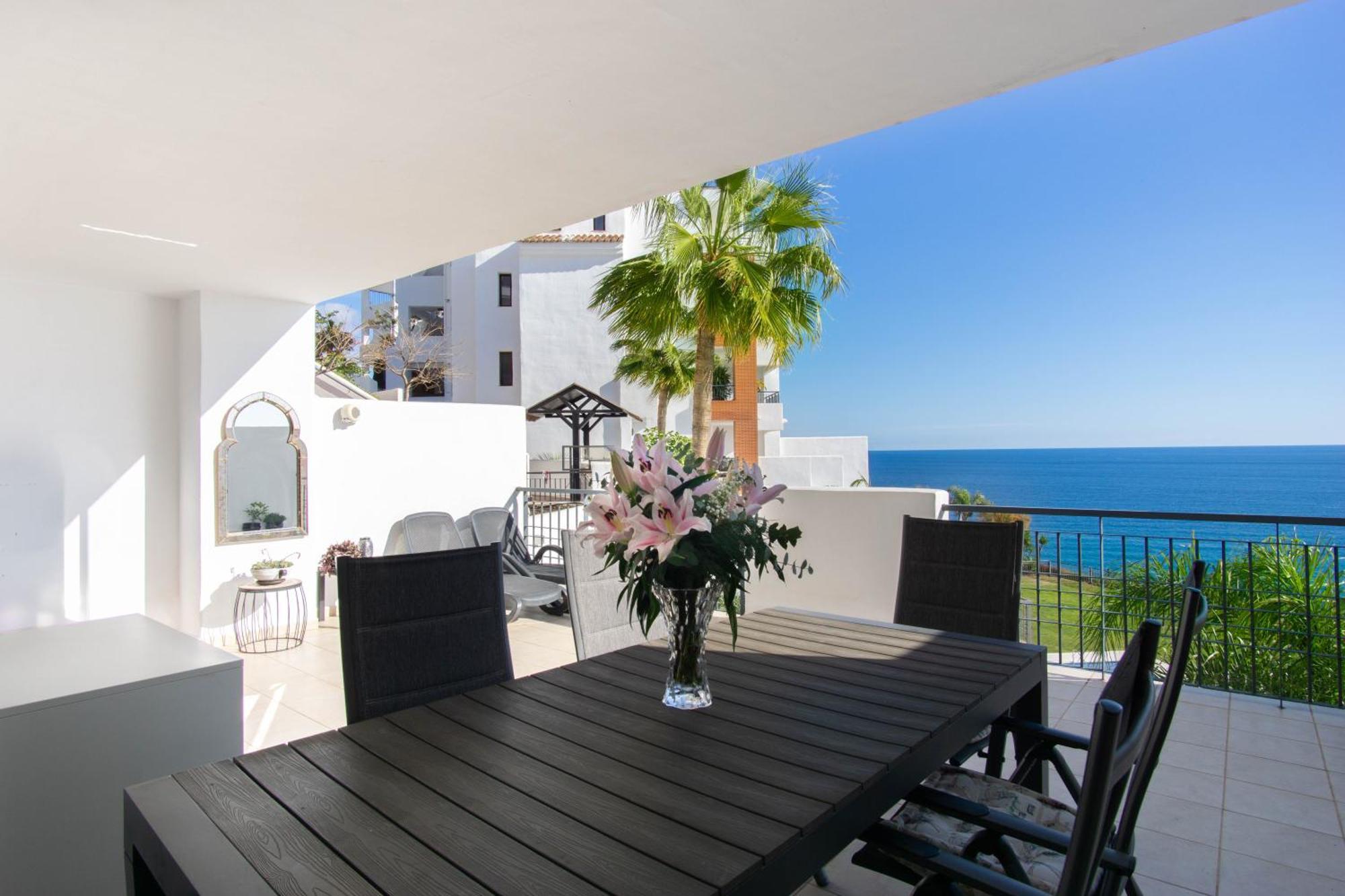 Beautiful Apartment With Stunning Sea Views And A Large Terrace! Torrox Ngoại thất bức ảnh